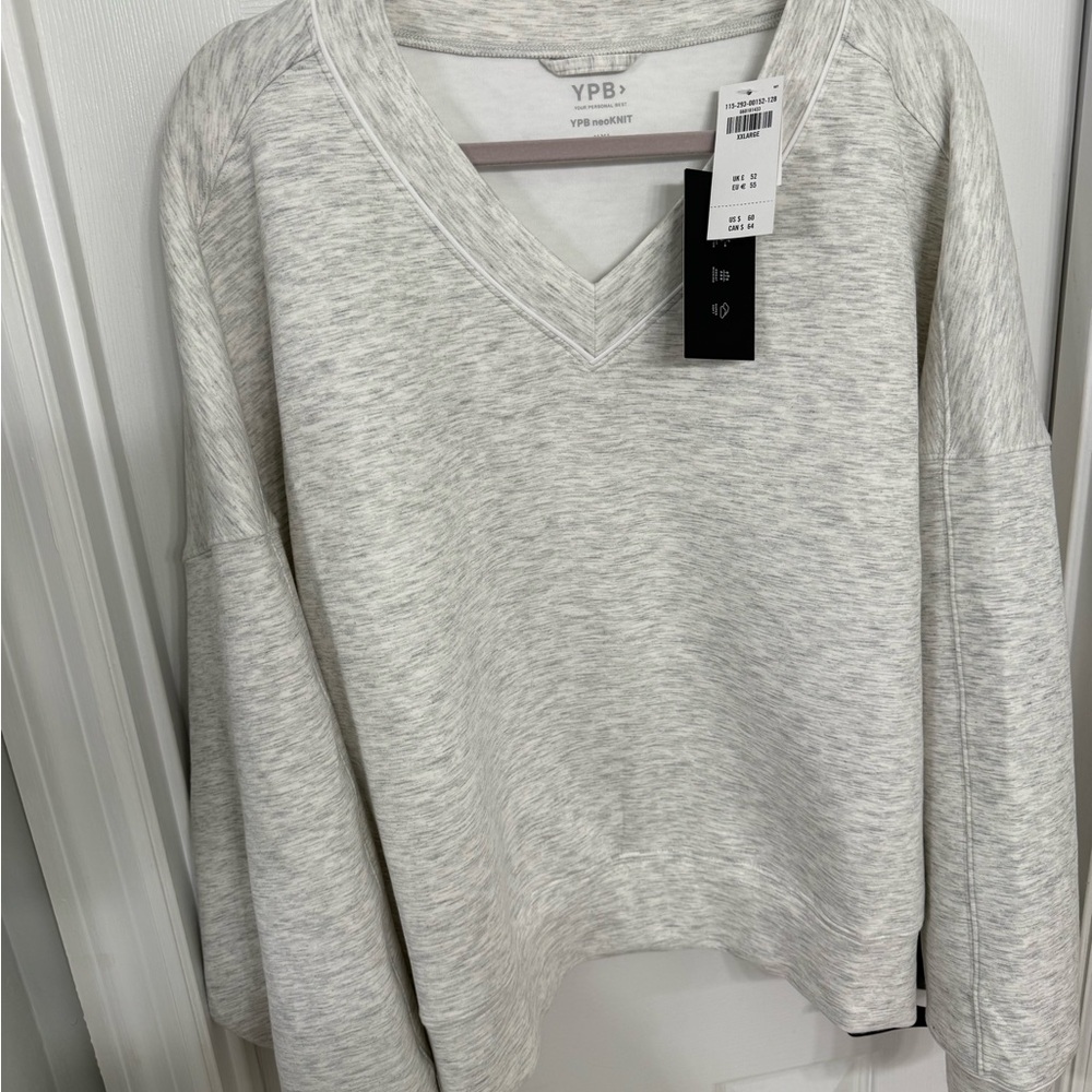 Abercrombie & Fitch Light Gray V-Neck Sweater